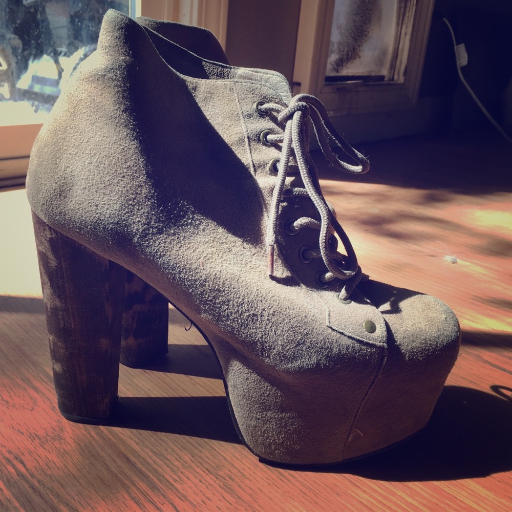B3 MOVING SALE Tan Platform Booties
